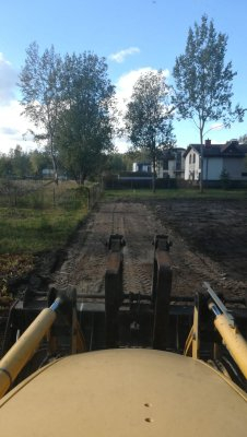 Foto 4, Pļaujam zāli, zāģējam stipri aizaugušas teritorijas ar Stihl trimeriem/krūmgriežiem/motorzāģiem no 0.05 centi/kv.m. Mazgājam bruģi ar speciālu mazgāšana iekārtu no 2e/kv.m. Transporta/krāveju pakalpojumi mantu pārvešana/utilizācija. Kā arī veicam citus saimnieciskos darbus. Ātri un kvalitatīvi, samaksa pēc darba pilnās izpildes. Apkalpojam fiziskas un juridiskas personas. Civiltiesiskā apdrošināšana visiem darbiem. www.globalresults.lv. Tālr. +371 28203035.